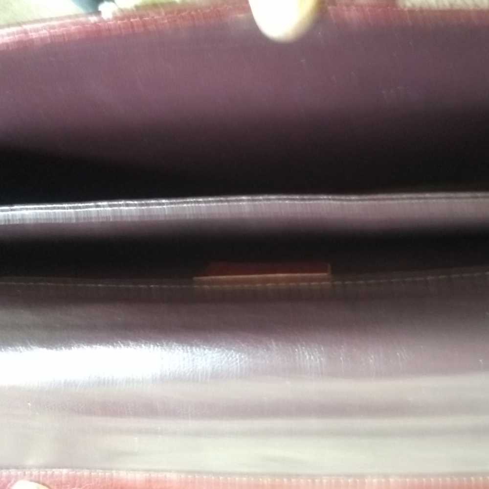 Embossed leather briefcase - Picture 5 of 5
